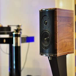 Nieuw: Review van onze fantastische Franco Serblin luidsprekers, nl de Accordo  door Ken Kessler – Hifi News